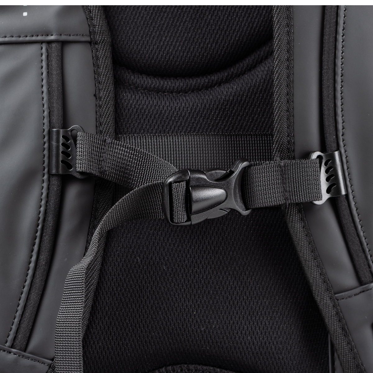 305 Shield BackpackXL - Black/Grey